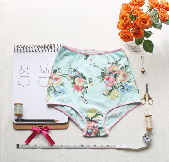 Thong sewing tutorial, how to sew lingerie, free pattern drafting and  sewing tutorial 
